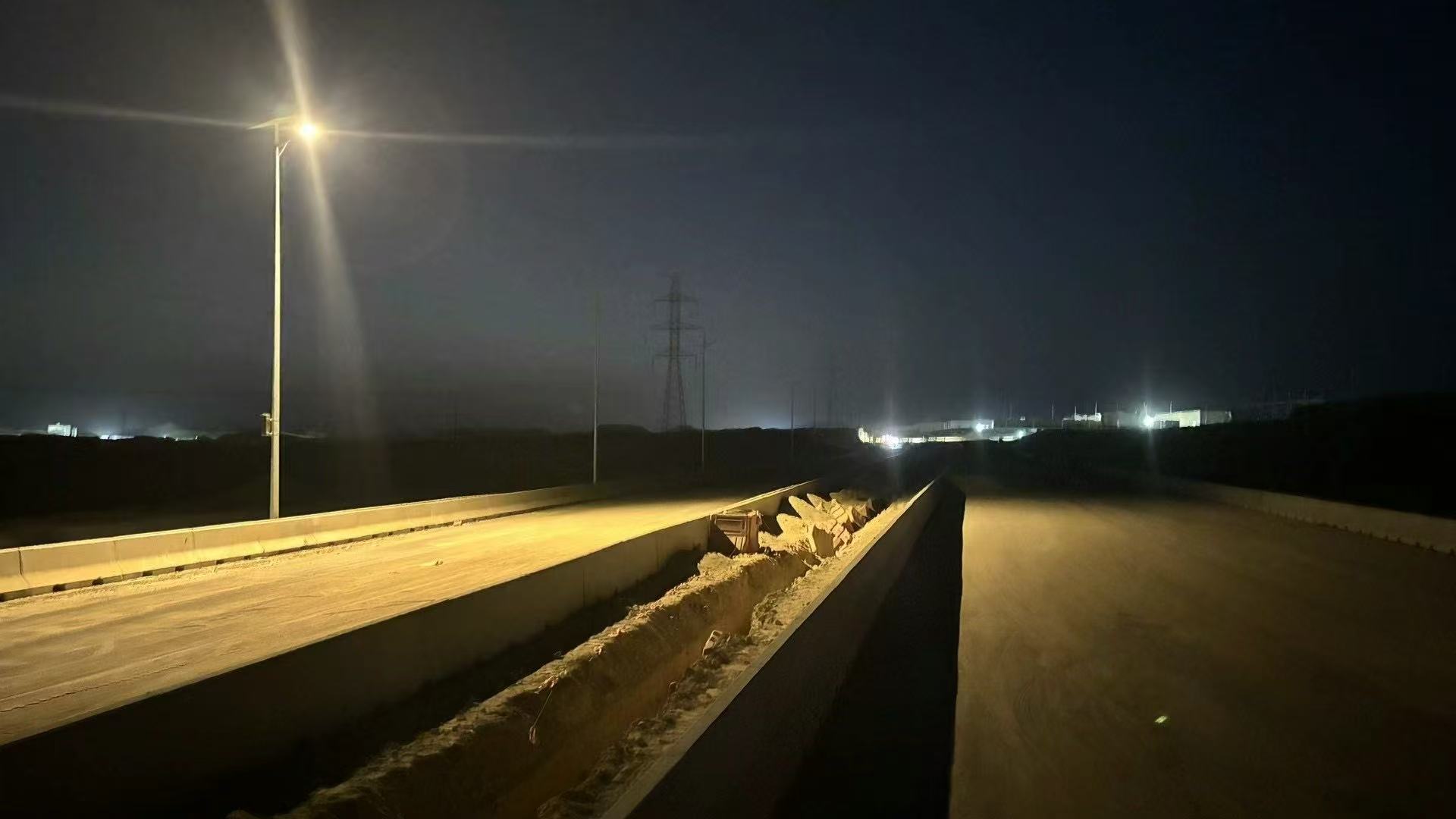 沙特太阳能路灯